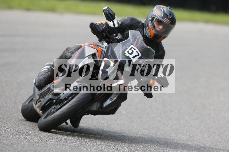 /53 16.09.2025 Track Day Domi Aegerter ADR/Gruppe gruen/57